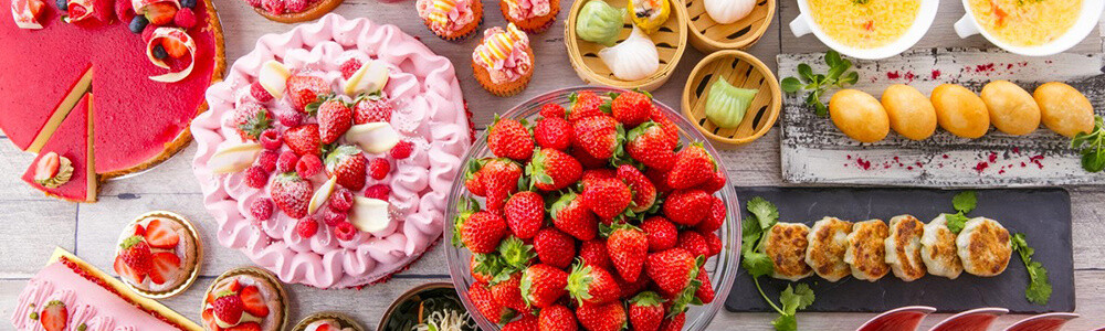 Hilton Tokyo is Offering an Incredible Strawberry Buffet!! 3