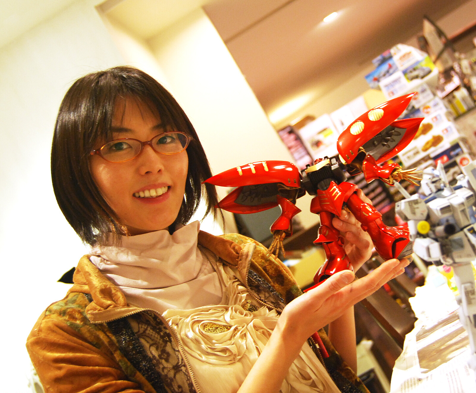 TOM Interviews Female Plastic Modeler Tomoe Ogoshi [1/3] 1