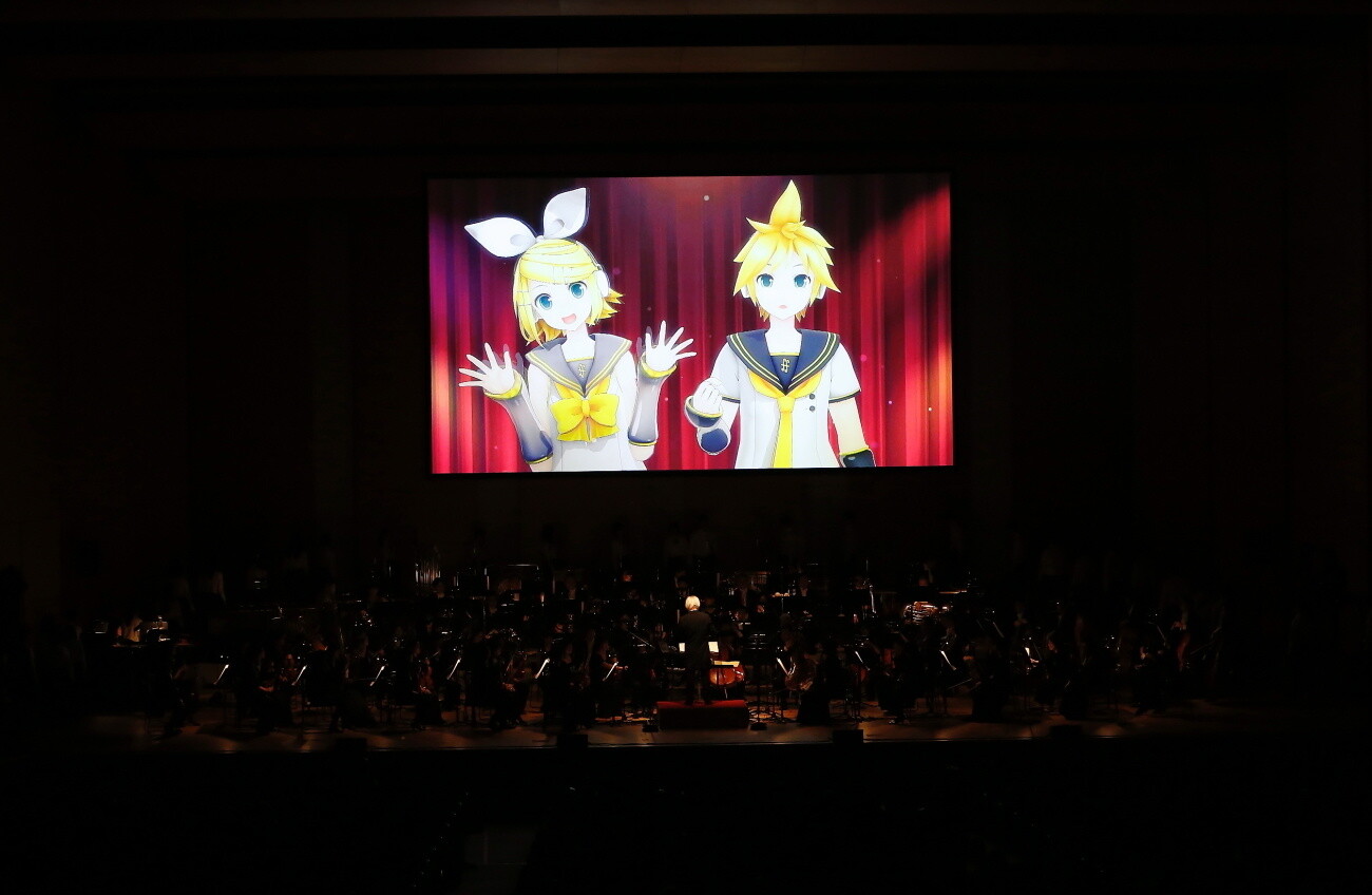 Hatsune Miku Symphony 2017 Sets Vocaloid to Full Orchestra! 2