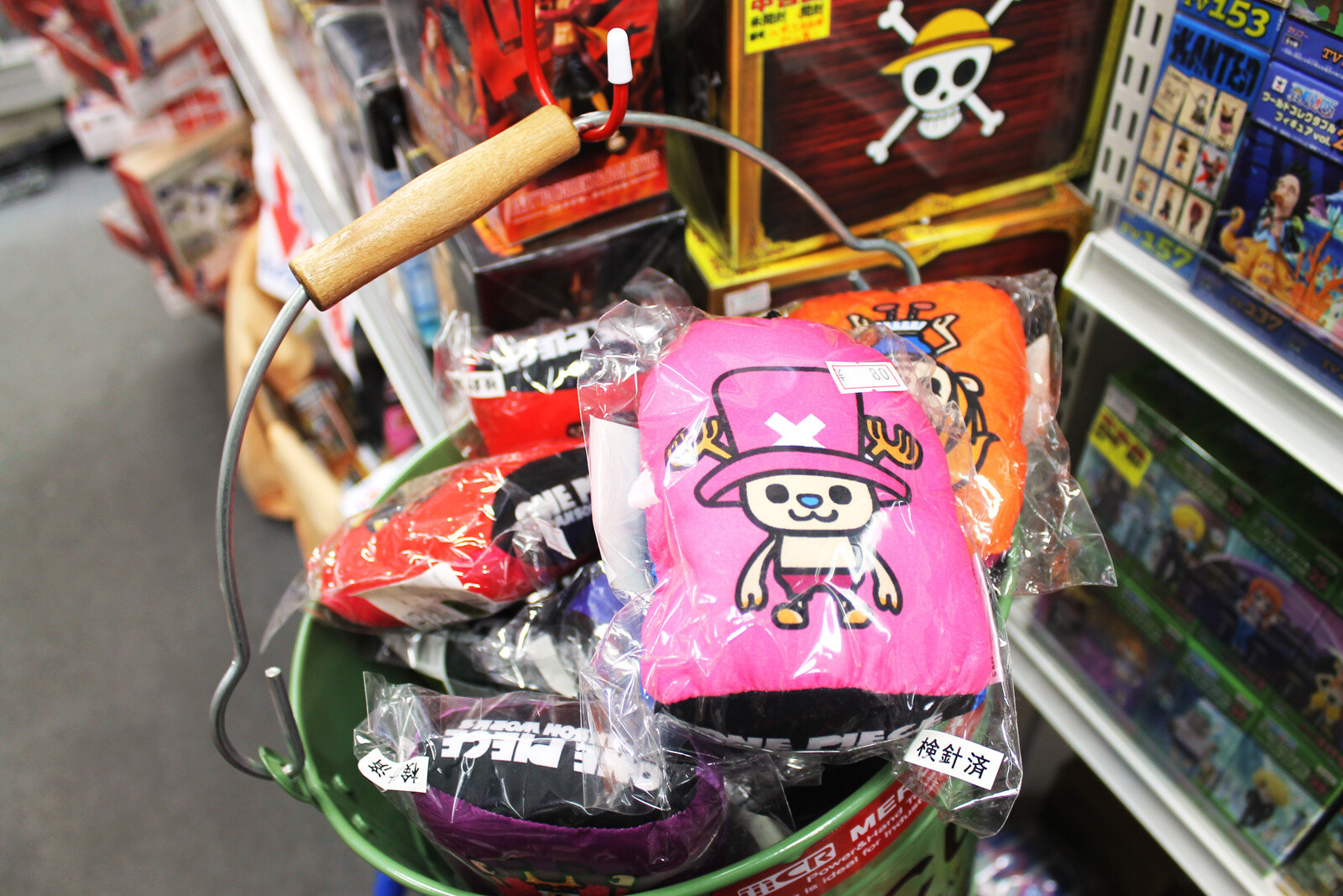 TAKARASAGASHI: A Premium Figure Shop in Akihabara 19