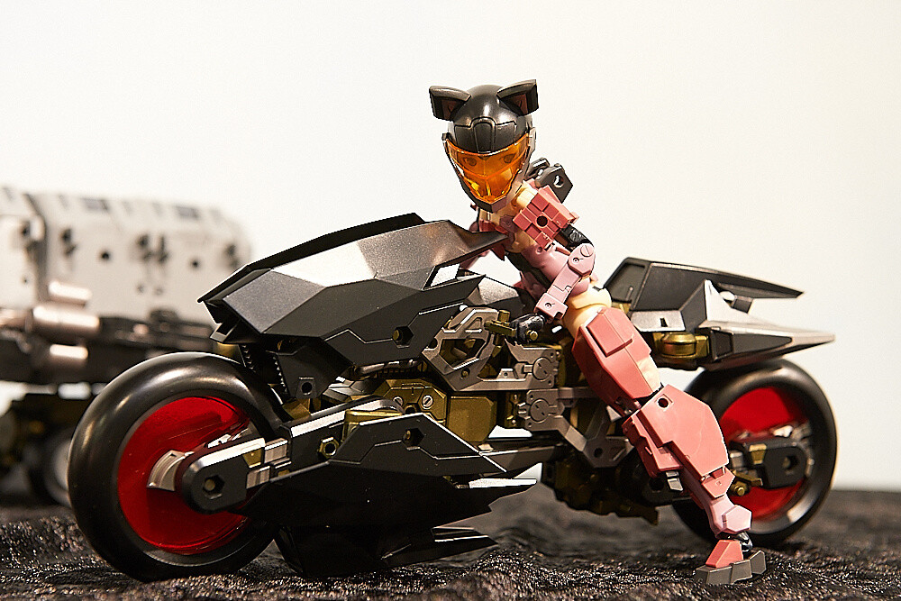 New Kotobukiya Goods Revealed at Akihabara Photo Session! [Photo Report] 6