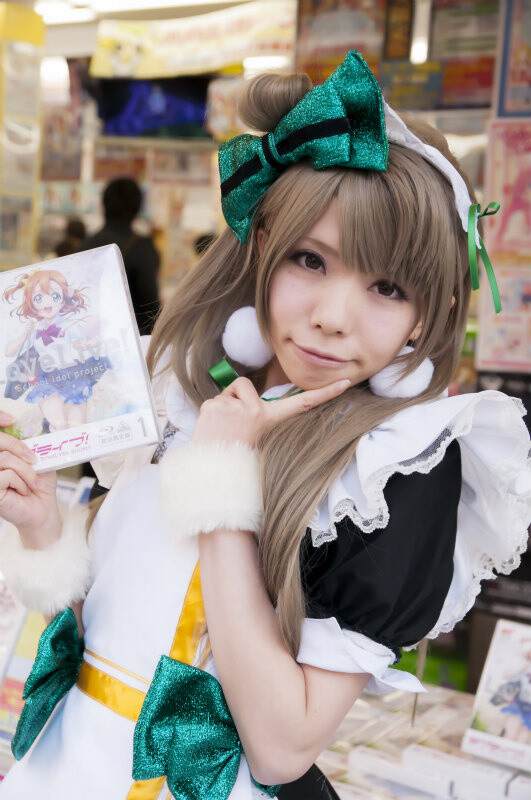 Hayase Ami Cosplays as Minami Kotori at Akihabara Gamers Event 4