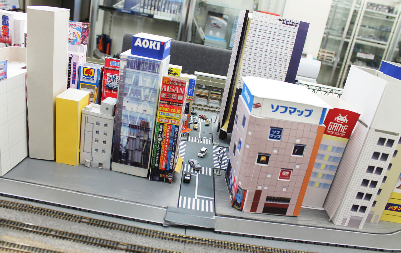 Artesia: A Model Train Buying and Selling Shop in Akihabara 15