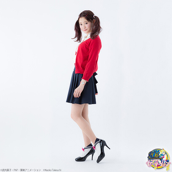 The socks being worn (full view, side) 5