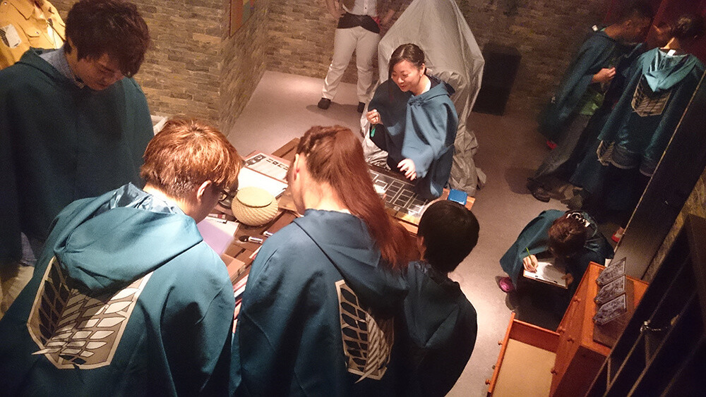 Participants enjoying "Escape from the Fortress Surrounded by Titans" 5