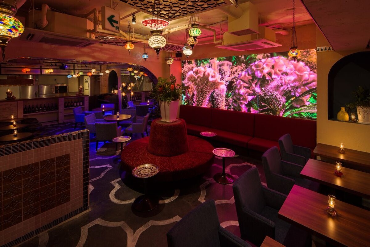 Halloween-Themed Cafe Collabation Featuring Kitty Characters Dayan and Choo Choo Ends Oct. 31! 7