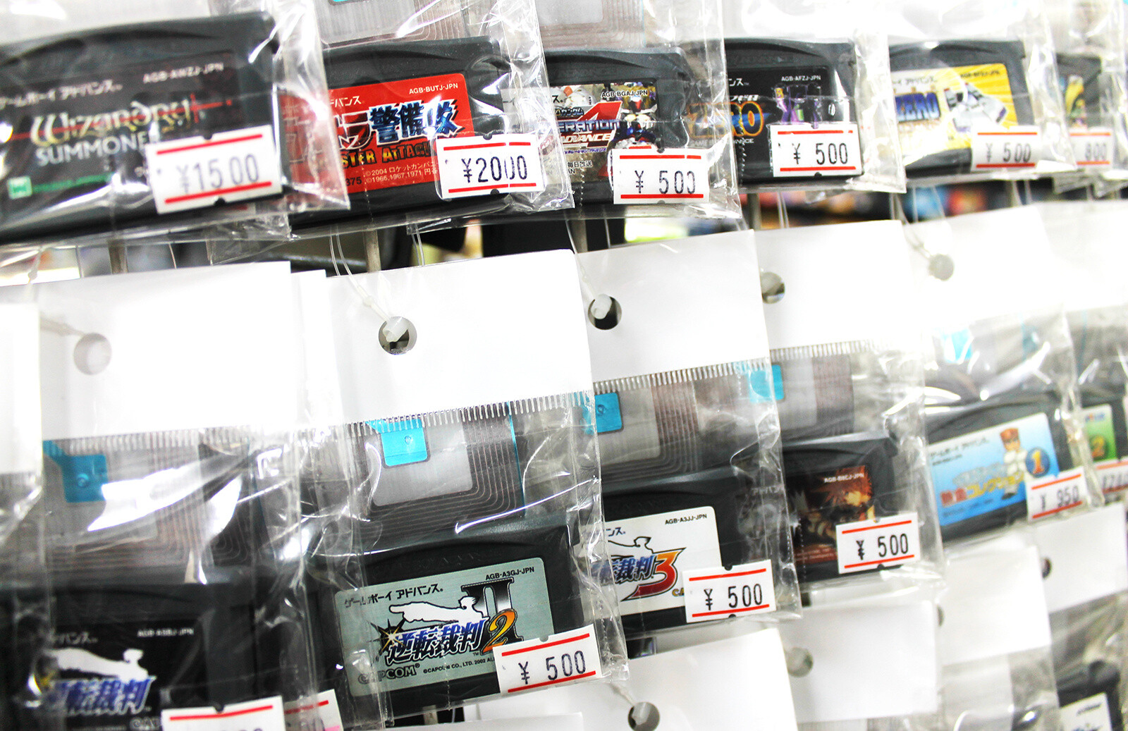 FRIENDS: An Akihabara Game Shop Filled to the Brim with Nostalgic Retro Games 4