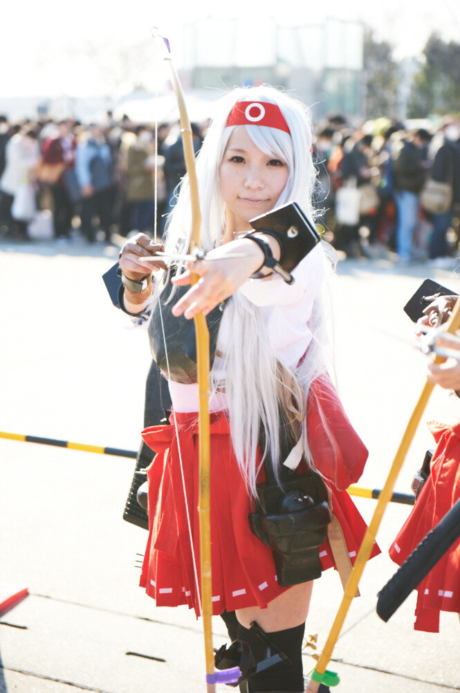 2014 Winter Comiket Photo Report: Ladies Edition 2