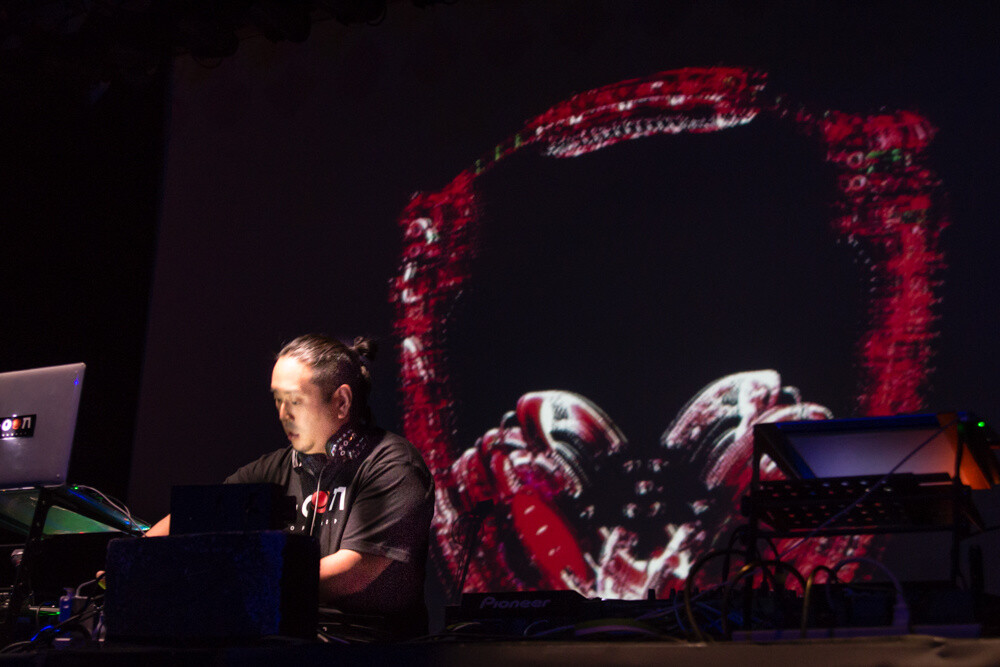 Transforming Headphones Made from an Incredible 256+ Parts! New Brand Now on Sale from Good Smile Company and Linkin Park’s Mr. Hahn 24