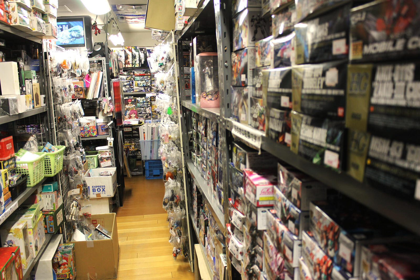 Leomokei: Plastic Models and Figures Abound in this Specialty Shop 4