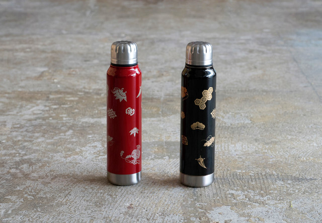 Urushi Umbrella Bottles Combine Traditional Japan with Everyday Convenience 4