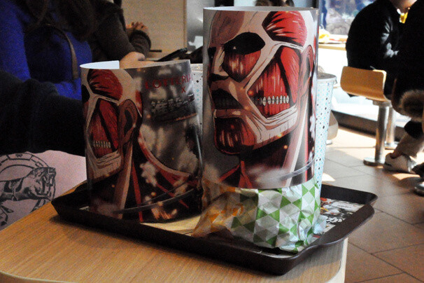 We Take on Lotteria’s 10-Meter Class Titan Burger! 6