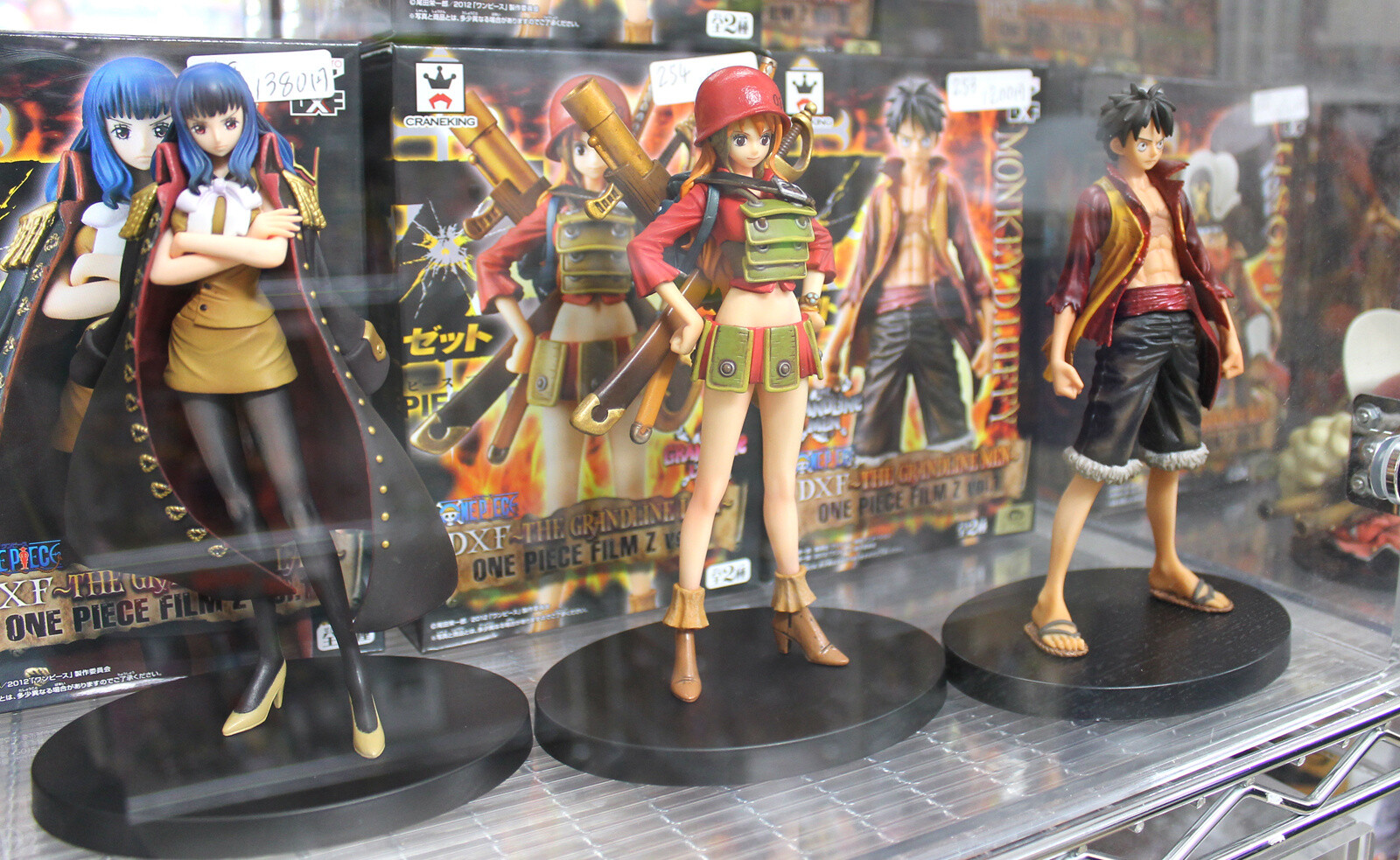 ASTOP: A Rental Showcase Specialty Shop in Akihabara 16