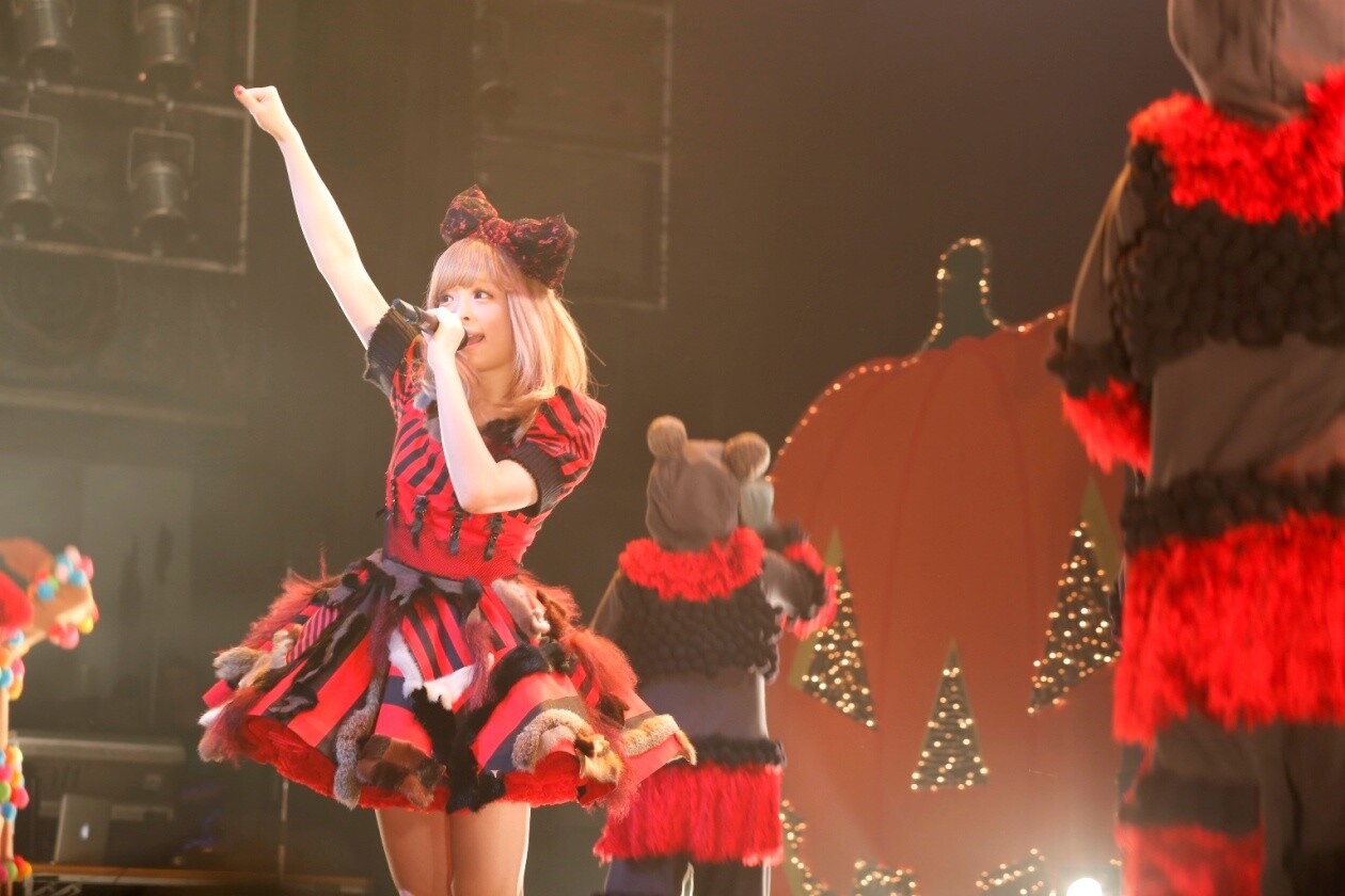 Kyary Pamyu Pamyu Transforms Into Betty Boop and Performs Continuous Shows with Her First Halloween Song! 5
