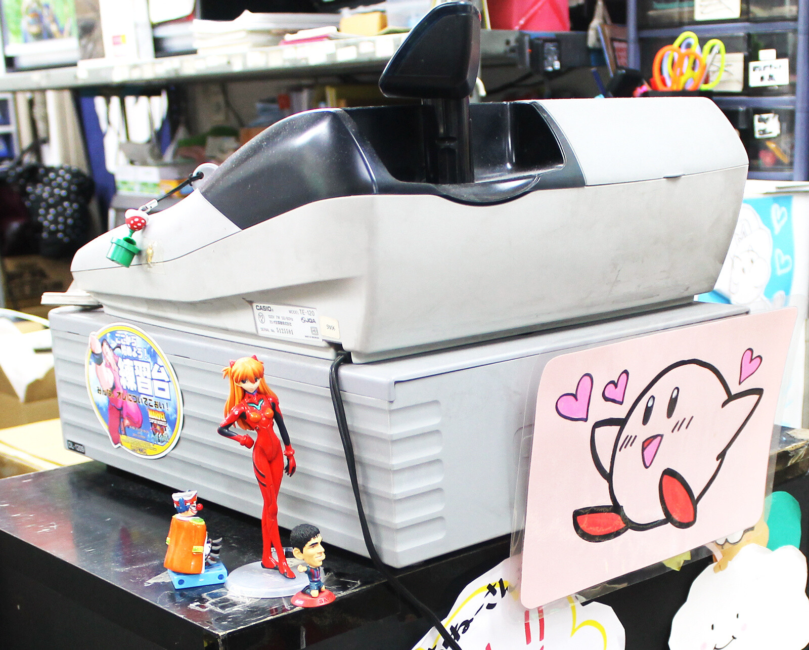 FRIENDS: An Akihabara Game Shop Filled to the Brim with Nostalgic Retro Games 13