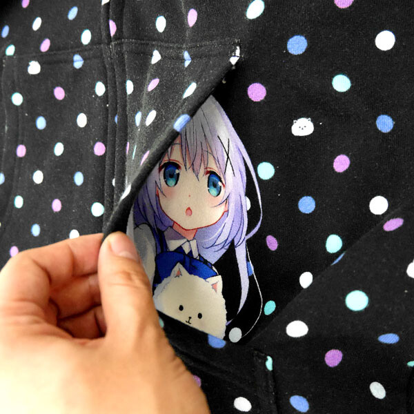 Inside the left pocket of the Chino Graphic Hoodie 4