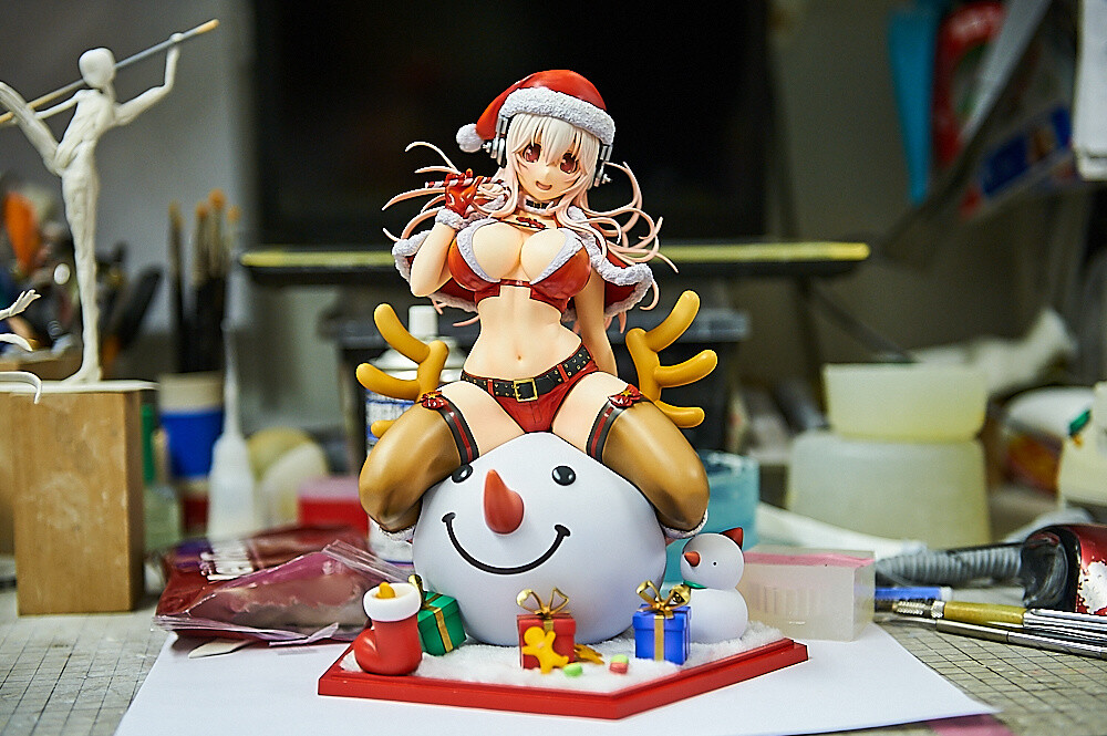 Art of Figure Making:  VERTEX, Sculpting, and Super Sonico 33