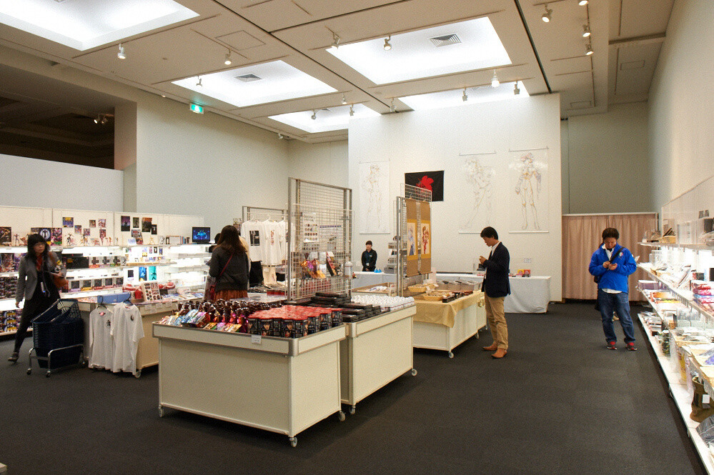  The special shop sold over 500 different kinds of products. 35
