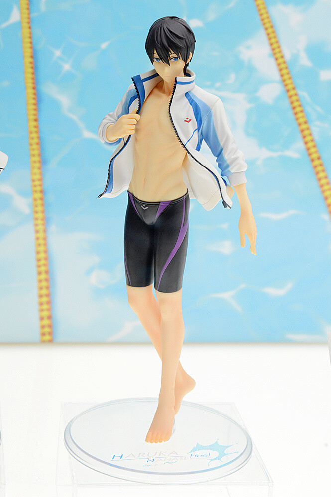 Looking Back at WonFes 2015 [Winter]! Part 1: Photo Collection of Cool & Comical Creations! 90