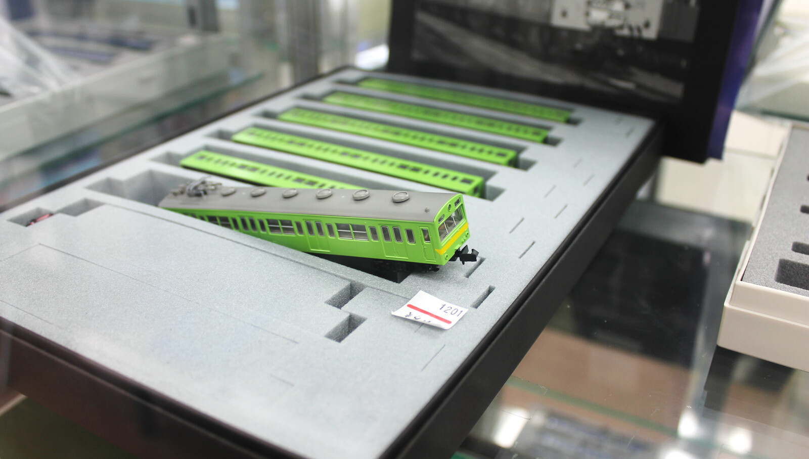 Artesia: A Model Train Buying and Selling Shop in Akihabara 4