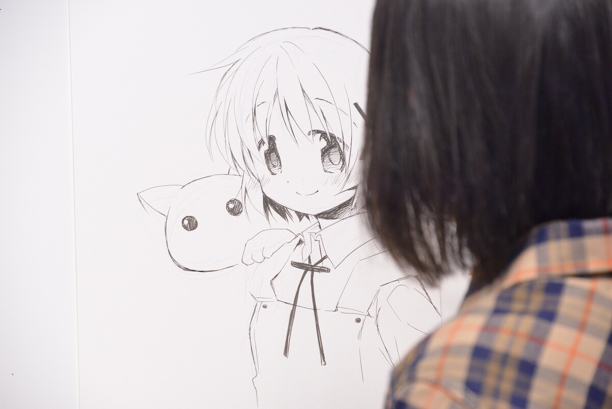 Ume Aoki Exhibition Begins 2