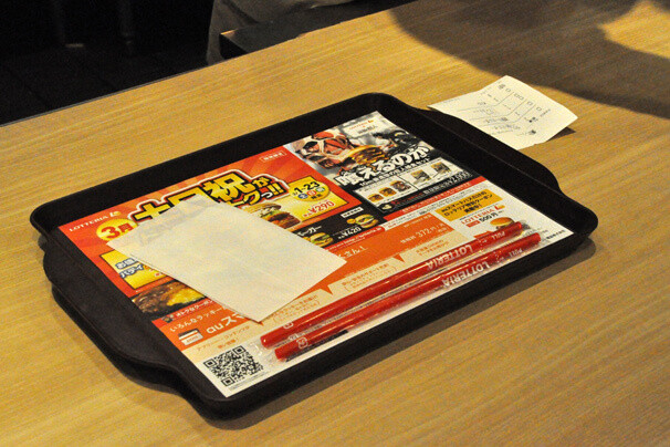 We Take on Lotteria’s 10-Meter Class Titan Burger! 4