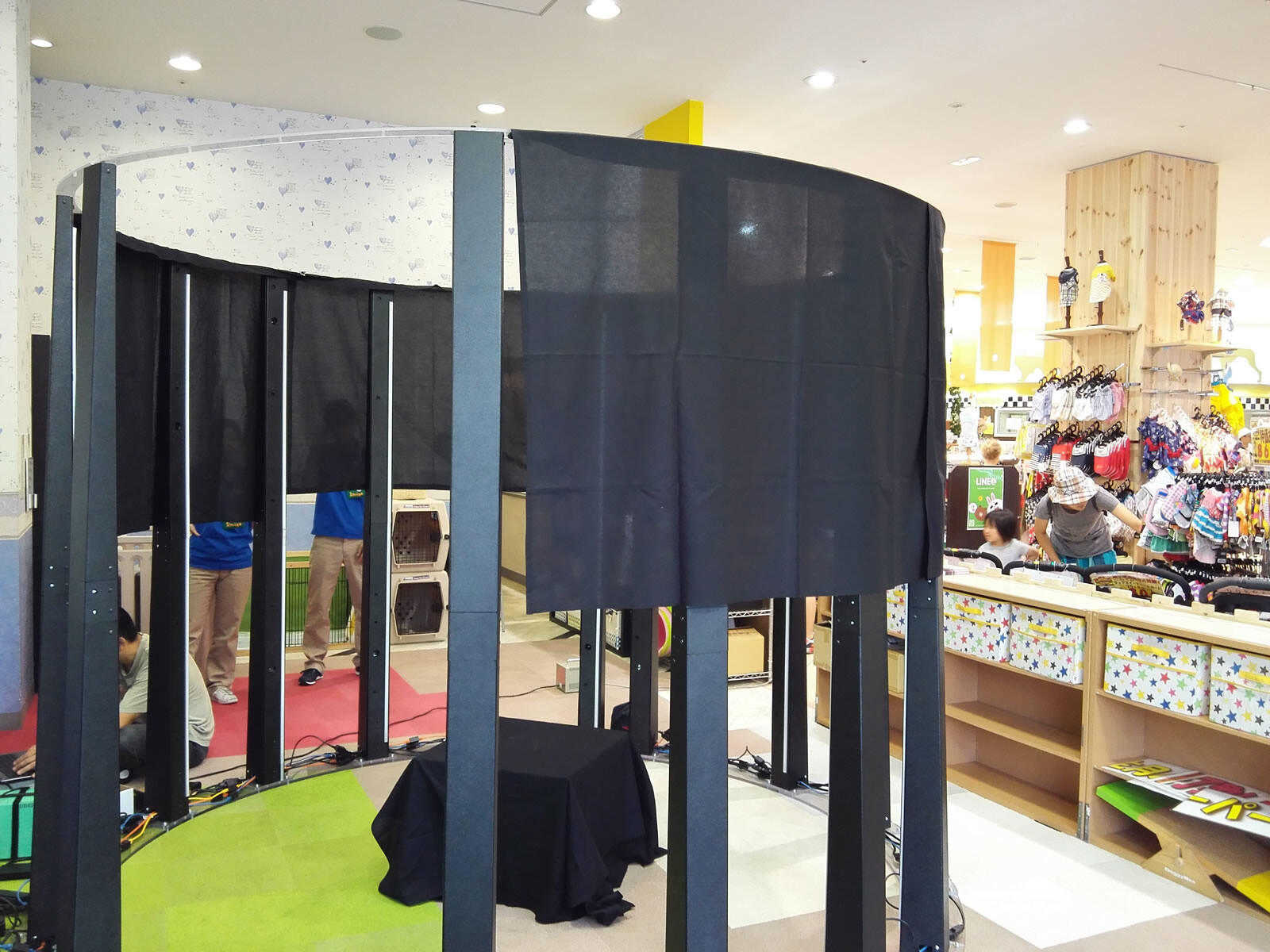 Pet World Amigo Kobe Nada Store - 3D photo booth 1