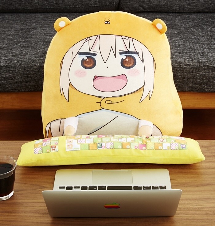 Laze Around With Adorably Squishy Umaru-chan PC Cushion Set! 5