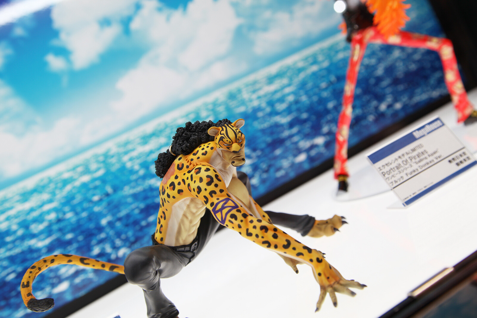 Summer Wonder Festival 2013 Opens! Attendee's Passion and Quest for the Highest Quality Kits Run High! 18