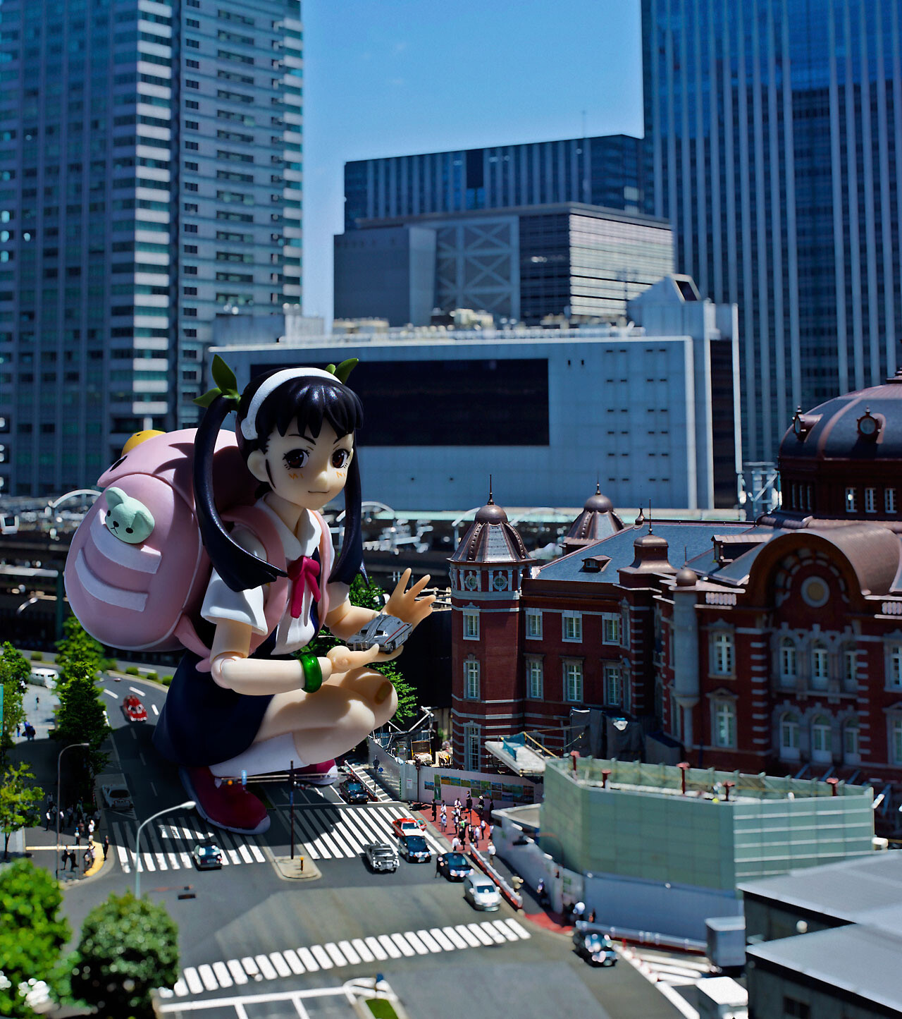 Is it a Dream or Reality? It’s Tilt-shift Photography With Popular Anime Figures! 1