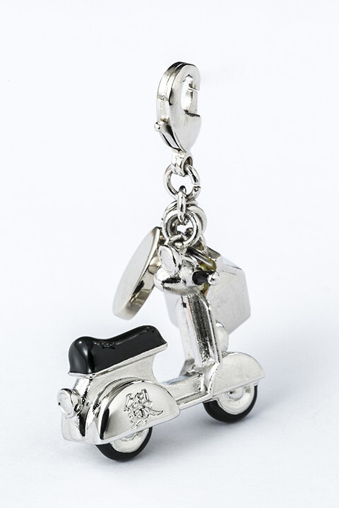 Show Off Your Gintama Style With SuperGroupies! 17