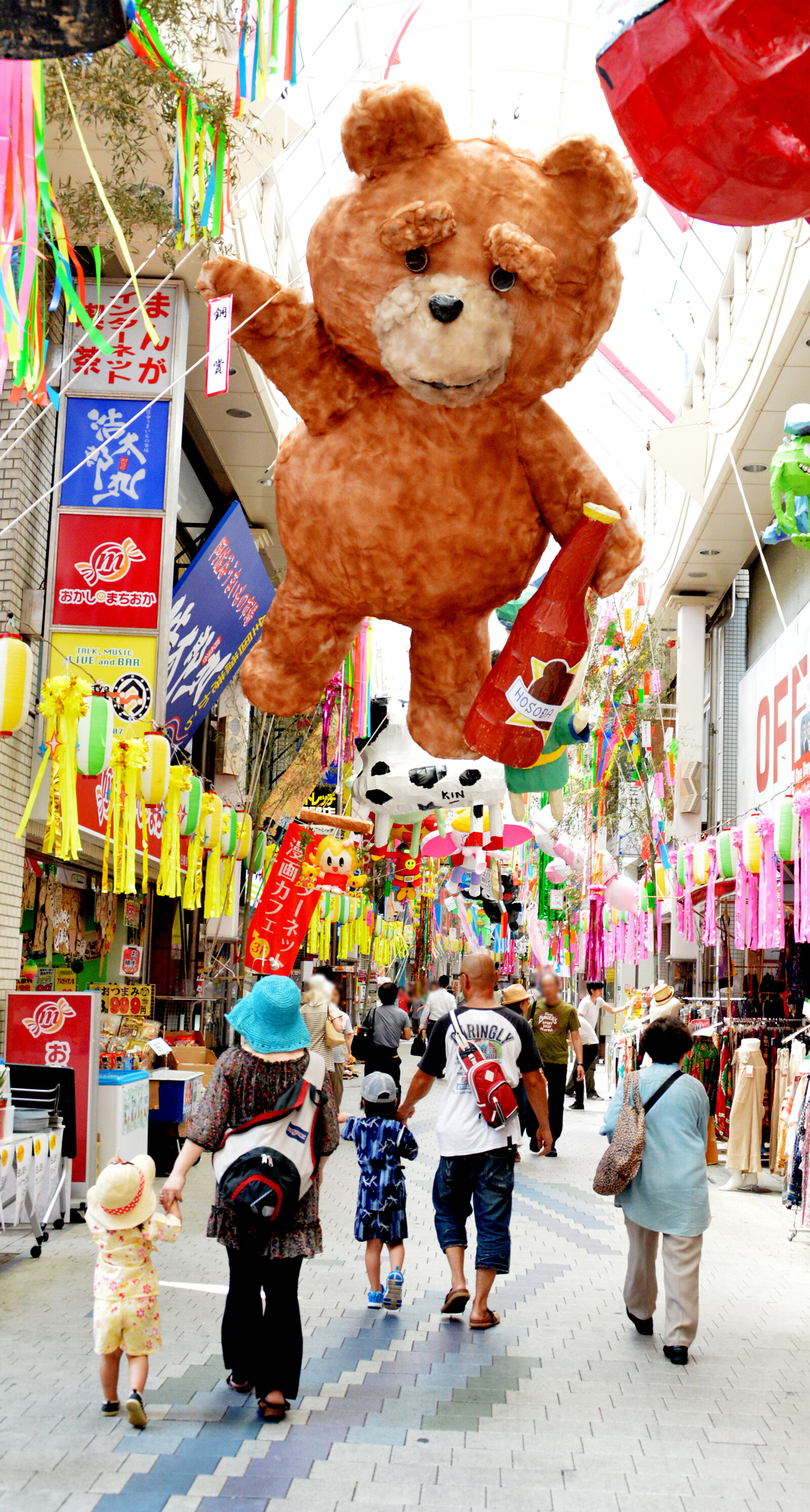Asagaya Tanabata Festival Features Gigantic Paper Mache of Popular Anime Characters 4