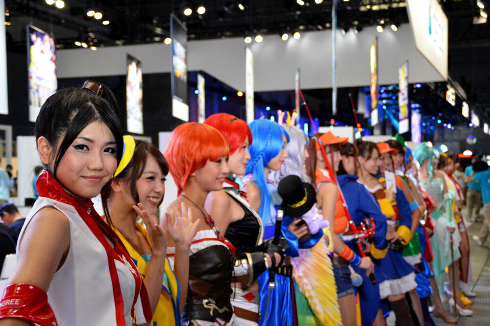 Cosplayers and Models: A Look Back at Tokyo Game Show 2013! 30