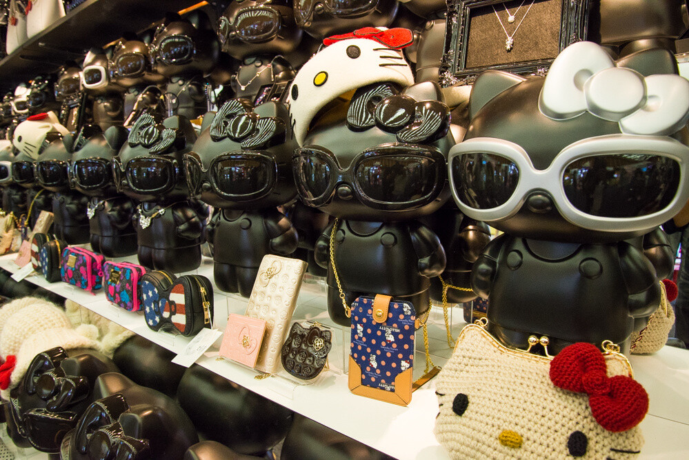 Hello Kitty booth 30