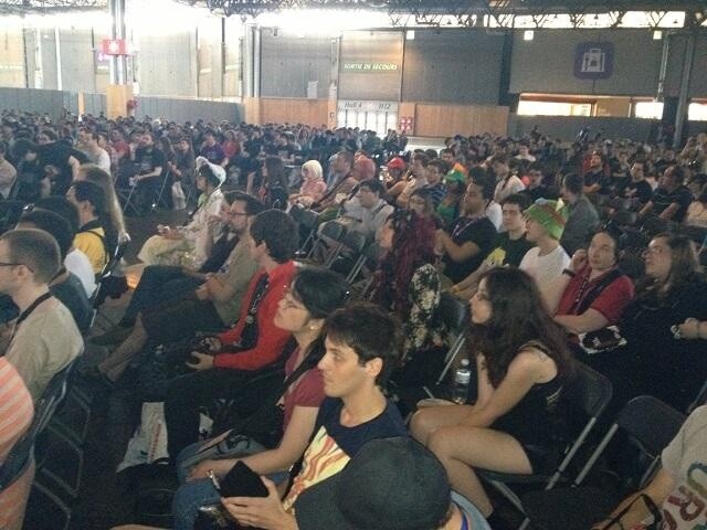 The packed crowd at Japan Expo awaiting the announcement 2