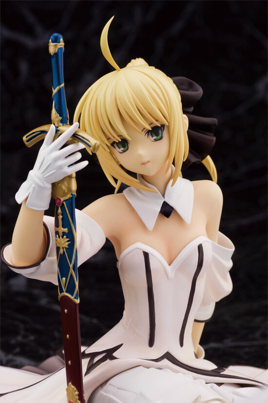 saber scale figure