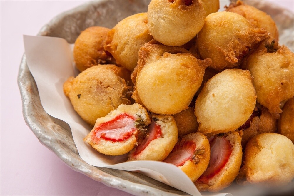 Tokyo Restaurant Holds “Strawberry Tasting Festival” 4