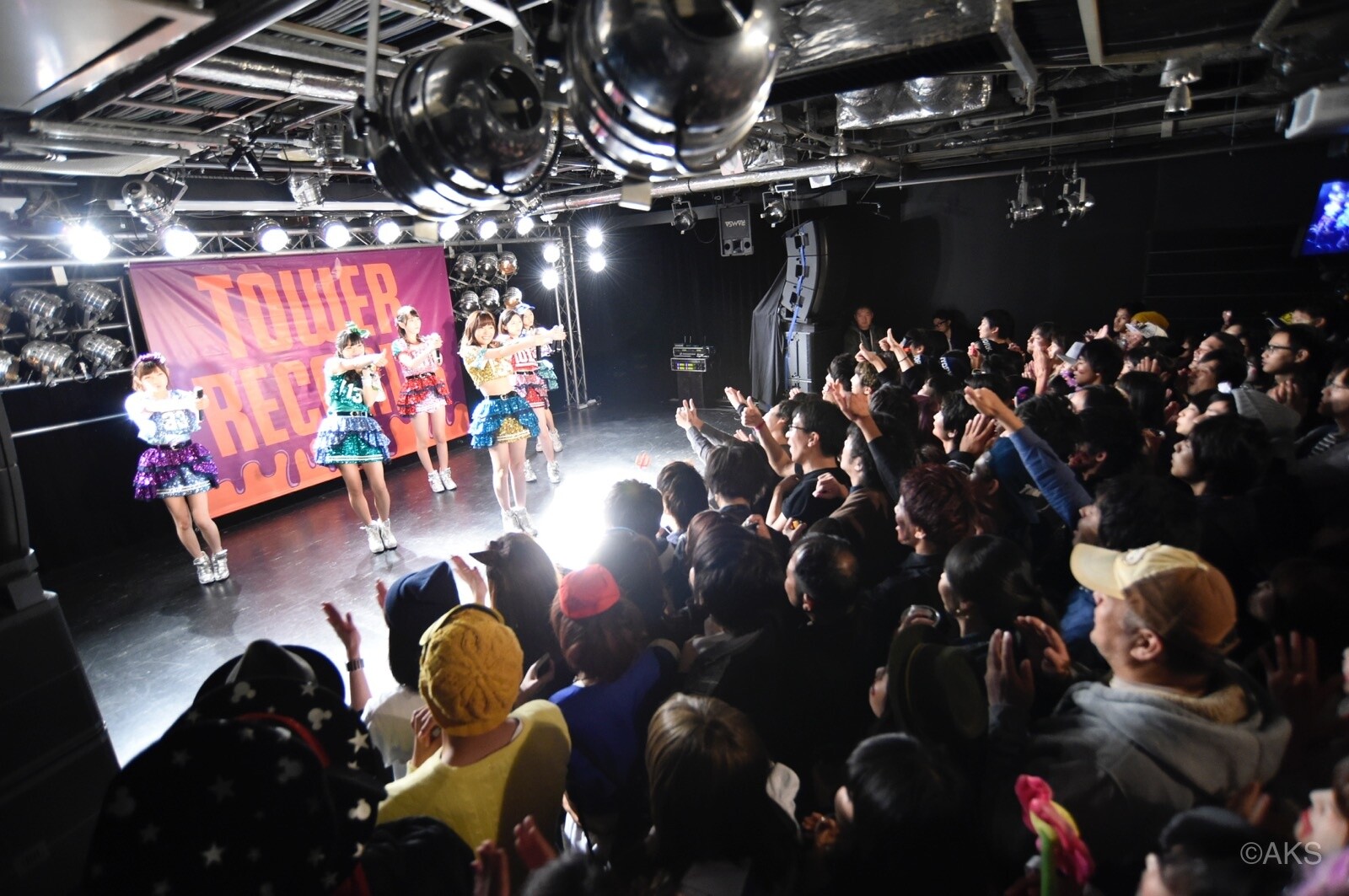 A Carnival Happens Once in a Year! AKB48,SKE48, and HKT48 Halloween Event Report 1
