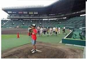 Tour of the Koushien baseball field 4