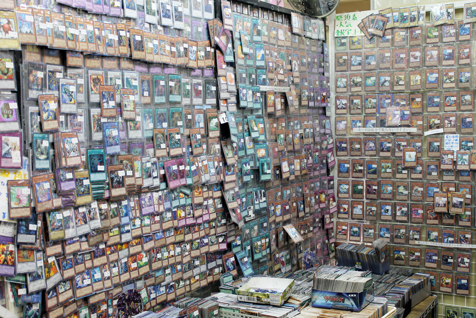 CHERUMO: A Trading Card Shop in Akihabara that Sells Pokémon, Yu-Gi-Oh, and More 3