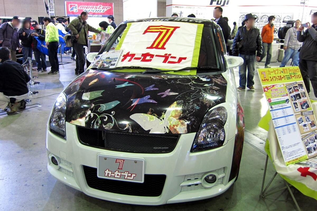 From the Char Auris to a Porsche Itasha, the Tokyo Auto Salon 2013 Wows with Anime Cars 7