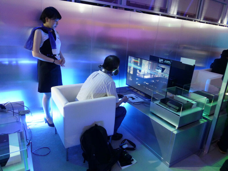 TGS 2013 Attendees Demo Numerous Games on the New PlayStation 4 Console! 6