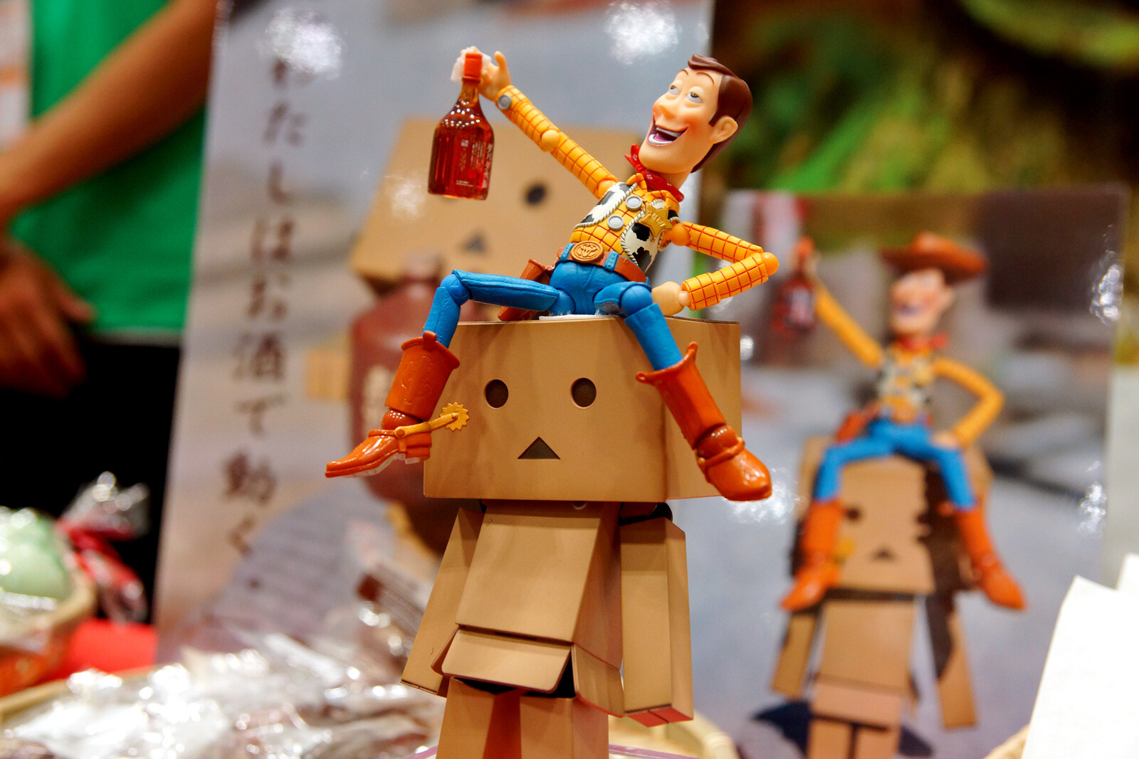 Summer Wonder Festival 2013 Opens! Attendee's Passion and Quest for the Highest Quality Kits Run High! 4