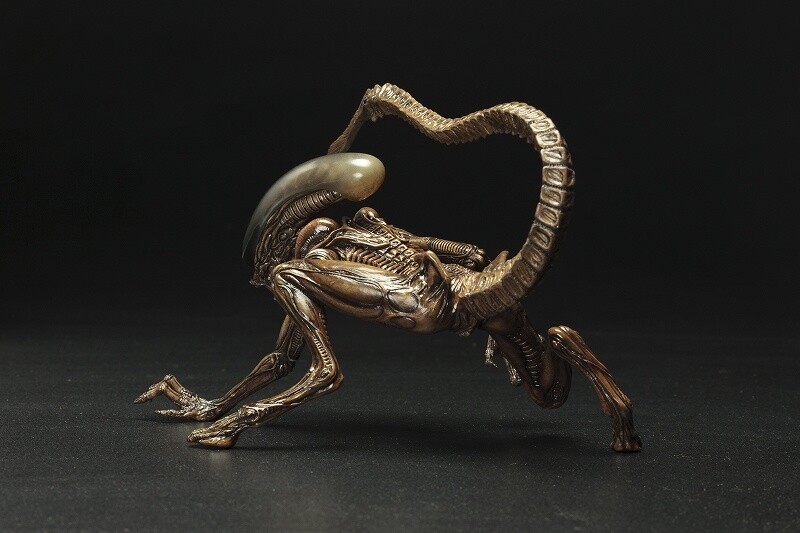 The Menace Has Returned! Figure of Dog Alien from Alien 3 Lands in October! 8