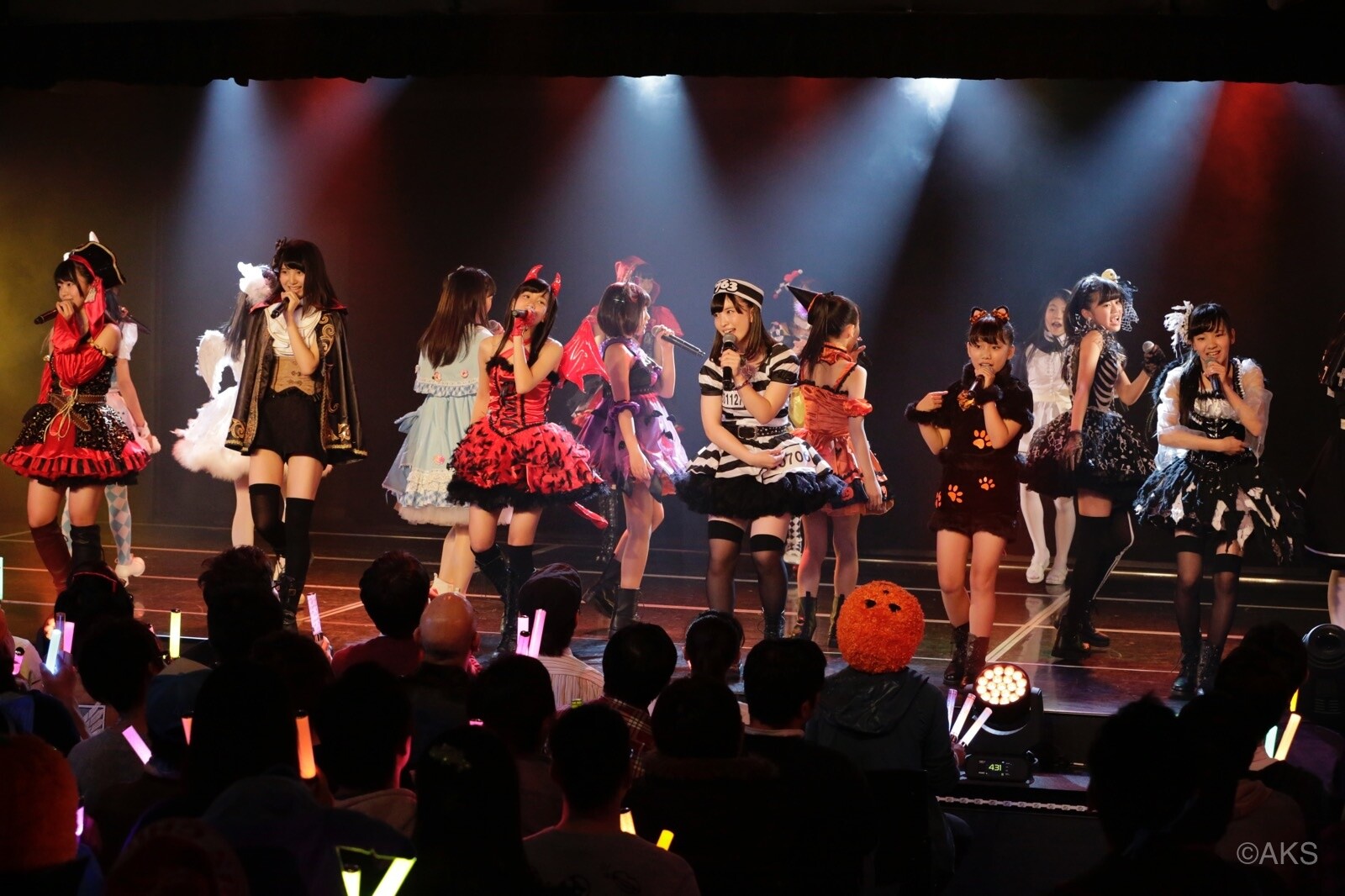 A Carnival Happens Once in a Year! AKB48,SKE48, and HKT48 Halloween Event Report 11