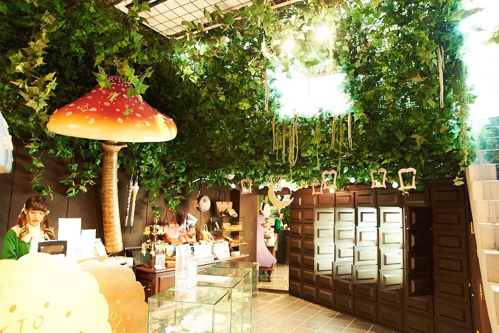 Spend A Day With Pretty Guardians at Incredible Q-pot CAFE. x Sailor Moon Collab! 63