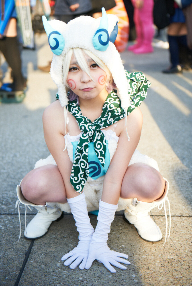 2014 Winter Comiket Photo Report: Ladies Edition 29