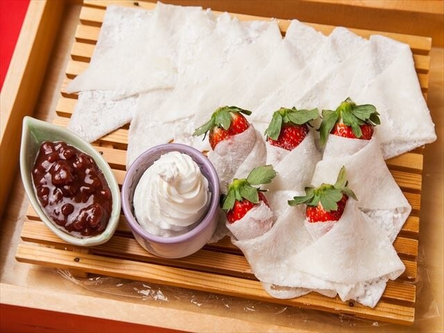 Tokyo Restaurant Holds “Strawberry Tasting Festival” 14