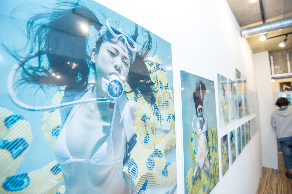 Sexy? Fetishistic? Heart-Throbbing Aimai Bishoujo Art Exhibit Begins 25