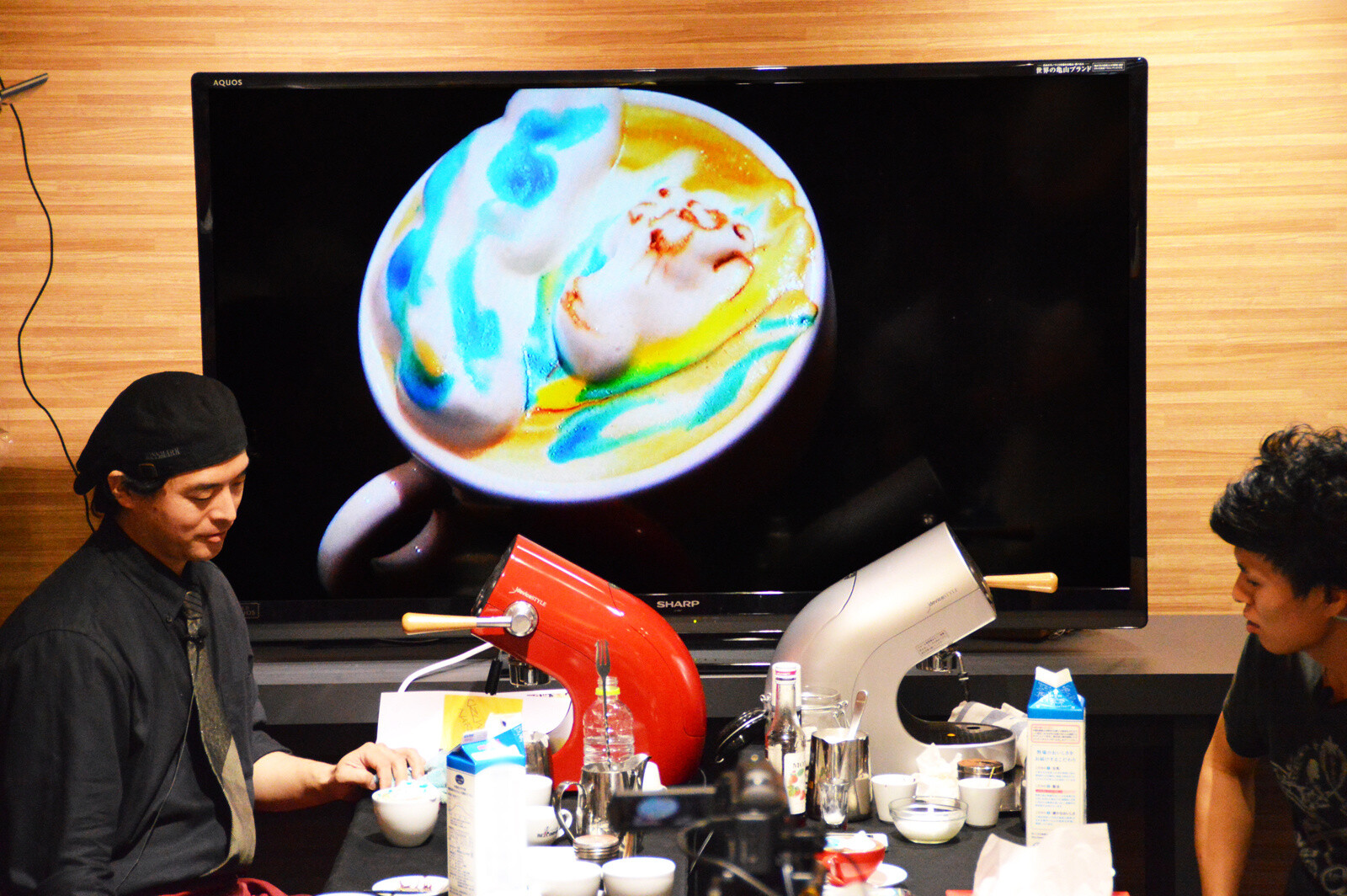 BELCORNO’s surfing cat 3D latte art.  19